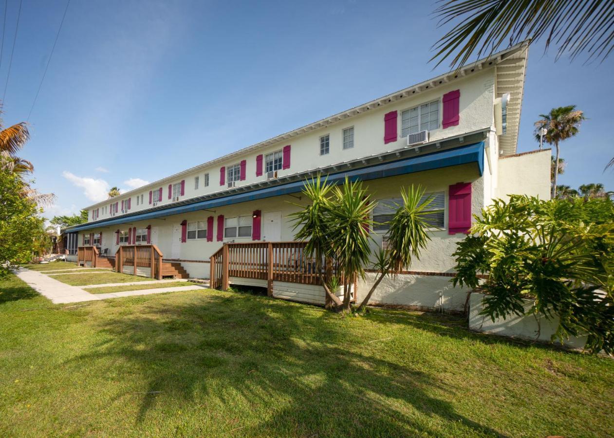 Captain'S Table Hotel By Everglades Adventures Kültér fotó