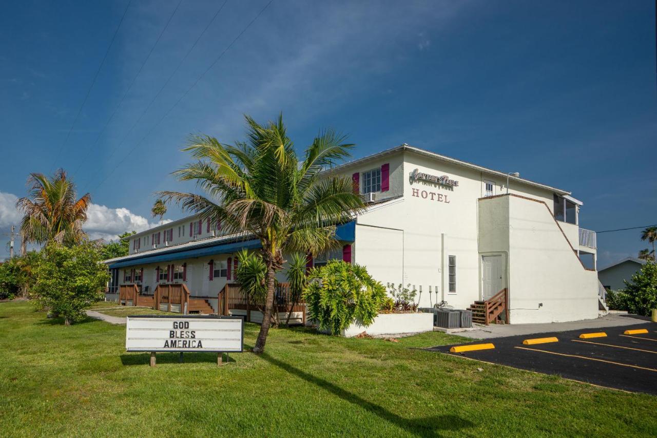 Captain'S Table Hotel By Everglades Adventures Kültér fotó