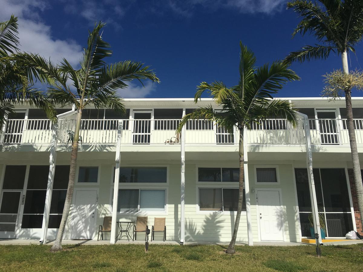Captain'S Table Hotel By Everglades Adventures Kültér fotó