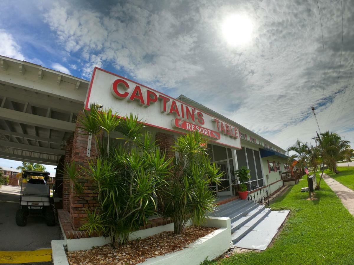 Captain'S Table Hotel By Everglades Adventures Kültér fotó